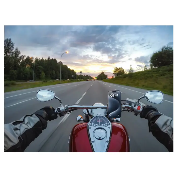Foto: Motocrab Evo USB telefoonhouder