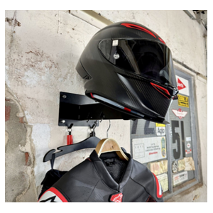 Foto: X5 Helm En Kleding Wall Mount