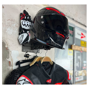 Foto: X7 Helm En Kleding Wall Mount