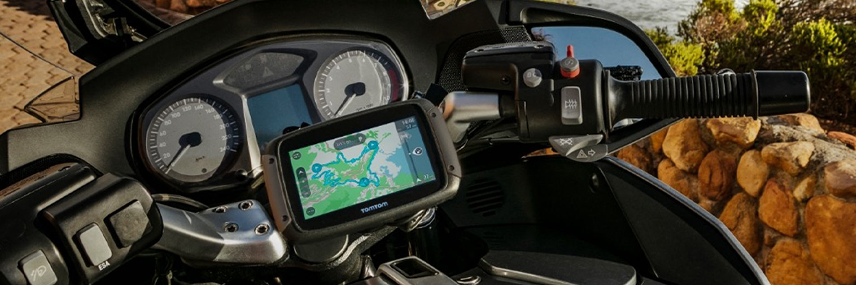 Foto: Motor navigatiesysteem vs. telefoonhouder: wat kies jij?
