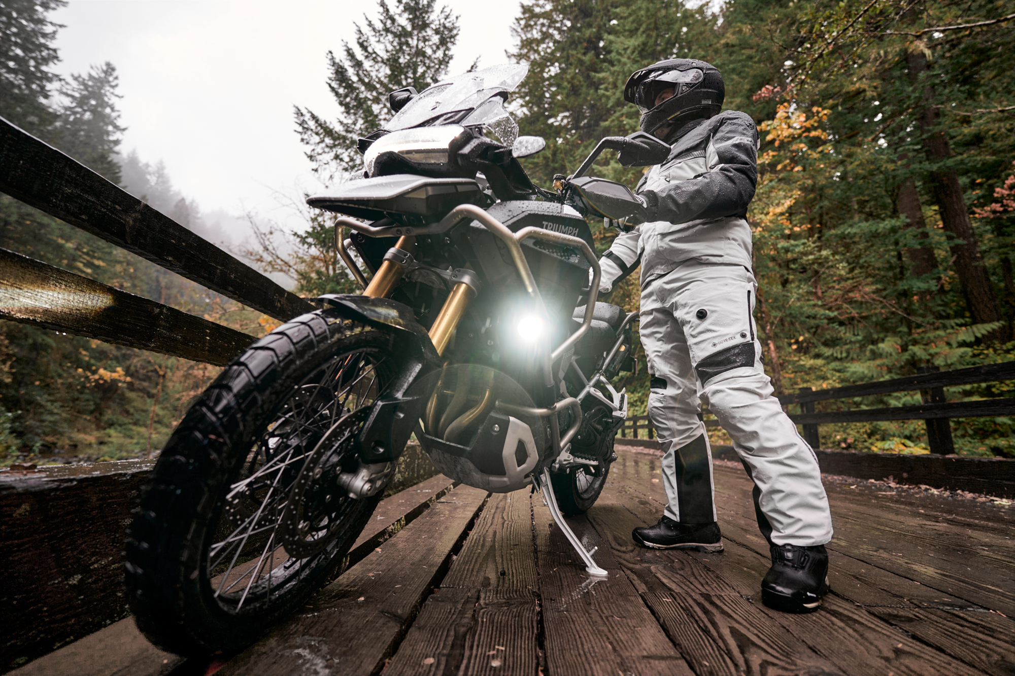 Foto: REV'IT! Gore-Tex Deals