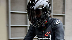 Foto: Supertech R10: ontdek de unieke motorhelm van Alpinestars