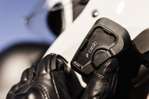 Foto: Hoe bouw je een communicatiesysteem in je motorhelm?